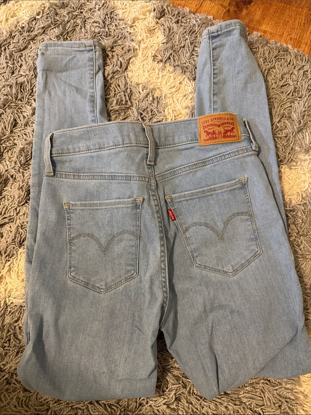 Levi's Light Blue 720 High Rise Super Skinny size 25